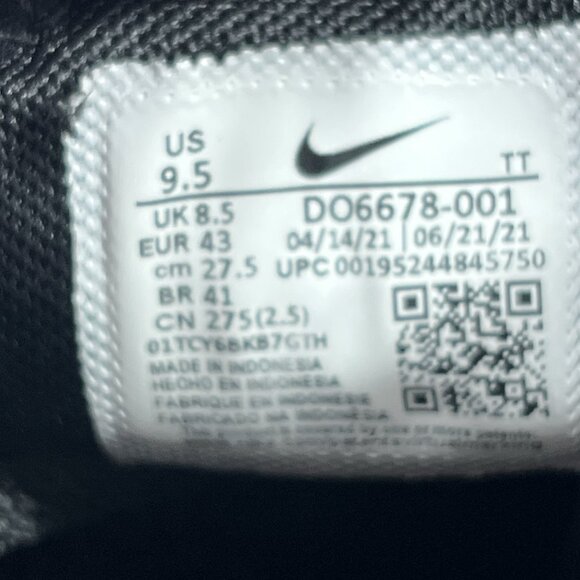 Nike Air Max 270 Men Size 9.5 Black Bright Crimson 2021 Shoes - Picture 11 of 11